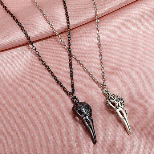 European and American Cross-Border Gothic Punk Raven Skull Pendant Necklace for Women—Cool Style Clavicle Chain Halloween Gift