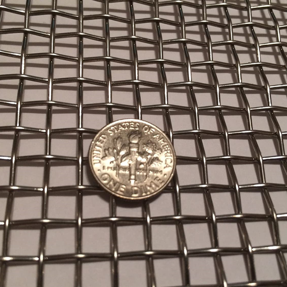 镀锌 不锈钢轧花网 亿阔养猪防鼠网 方孔沙石过滤编织