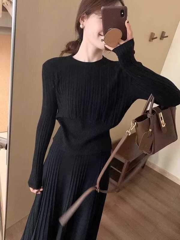 女装2025新款针织连衣裙子早秋季miu韩系穿搭一整套装高级感长裙|undefined