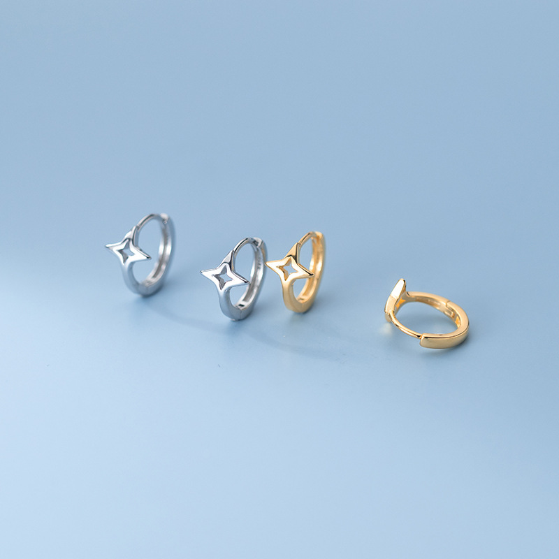 Eloch s925 botón de orejas de plata dulce japonés hueco estrella de cuatro cuadrados personalidad joyería de orejas de moda G9837