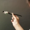 Шпилька деревянная с цветком сливы