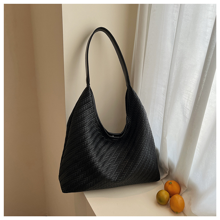 Casual design, stylish, large-capacity single-shoulder 2025, fashionable and trendy woven commuting, simple and retro tote underarm bag undefined