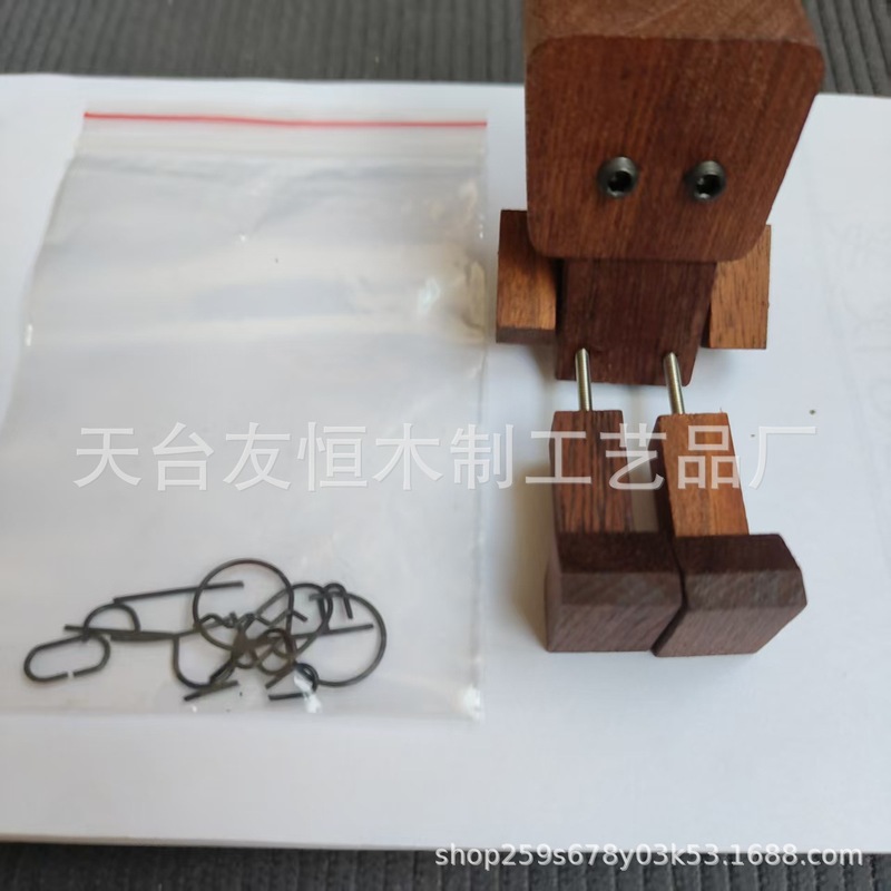 跨境现货新款抖腿小木人车载桌面摆件甩腿机器人创意可爱装饰木质|undefined