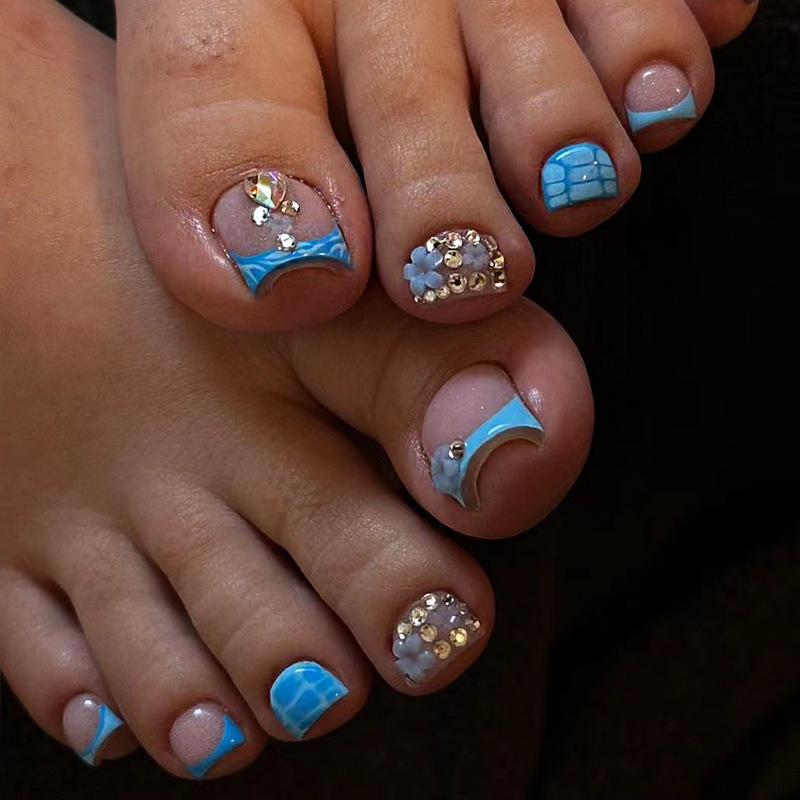 French-Style Toenails with Rhinestones, Blue Toenail Pieces, Sparkling Rhinestones, Short Toenail Manicure