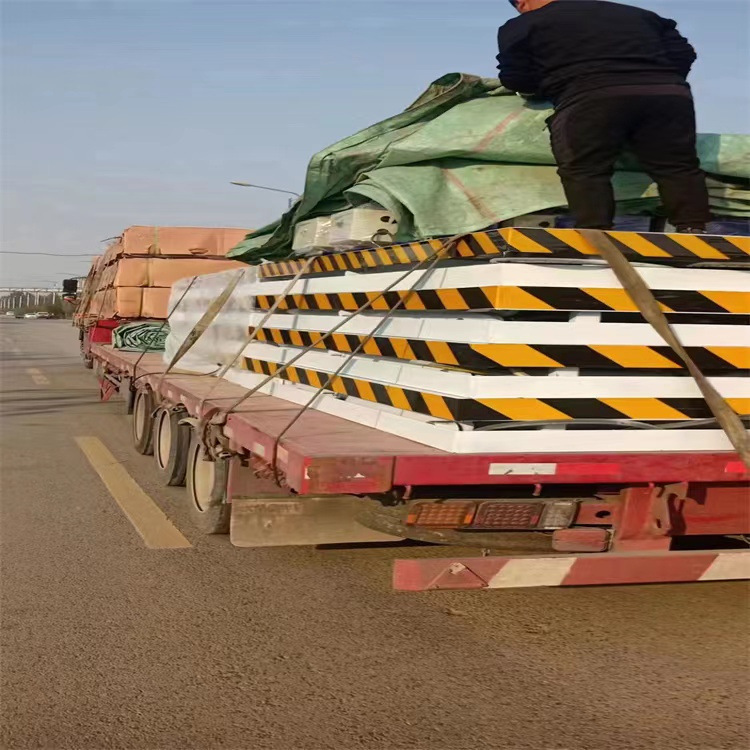 吨位剪叉式装卸板材电动升降台 免基坑固定式车间货物升降机