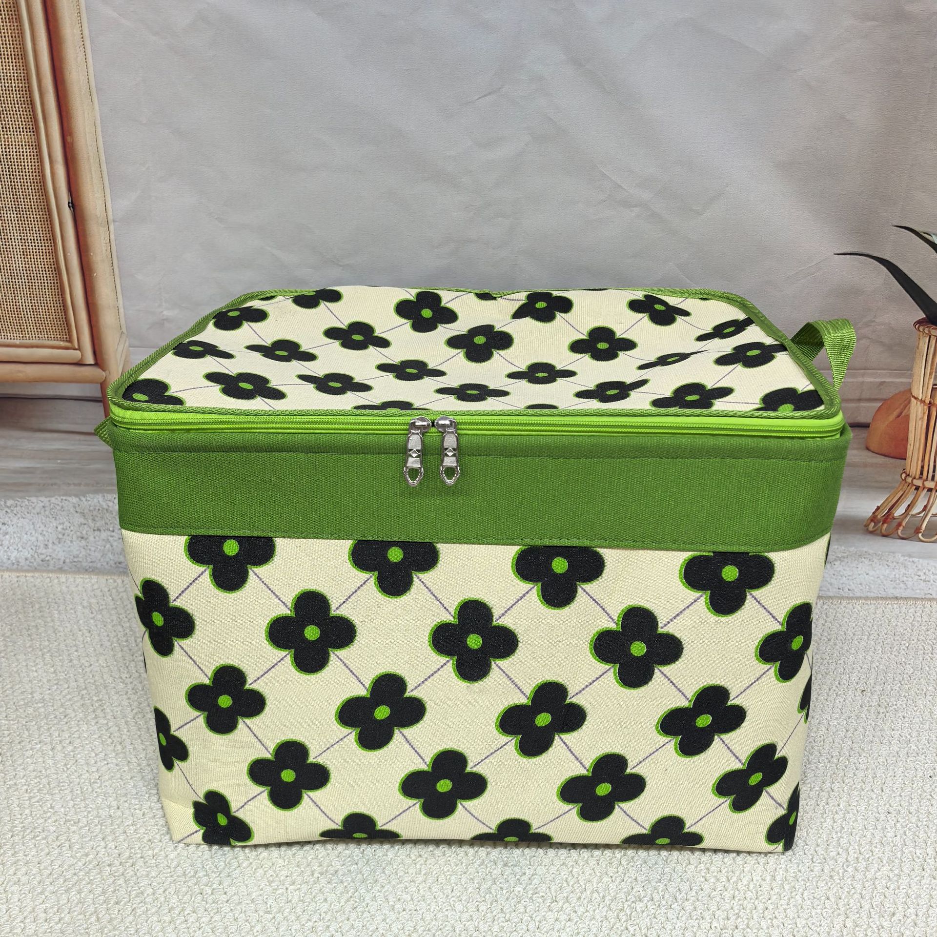 60L four-leaf clover storage box 45*35*30