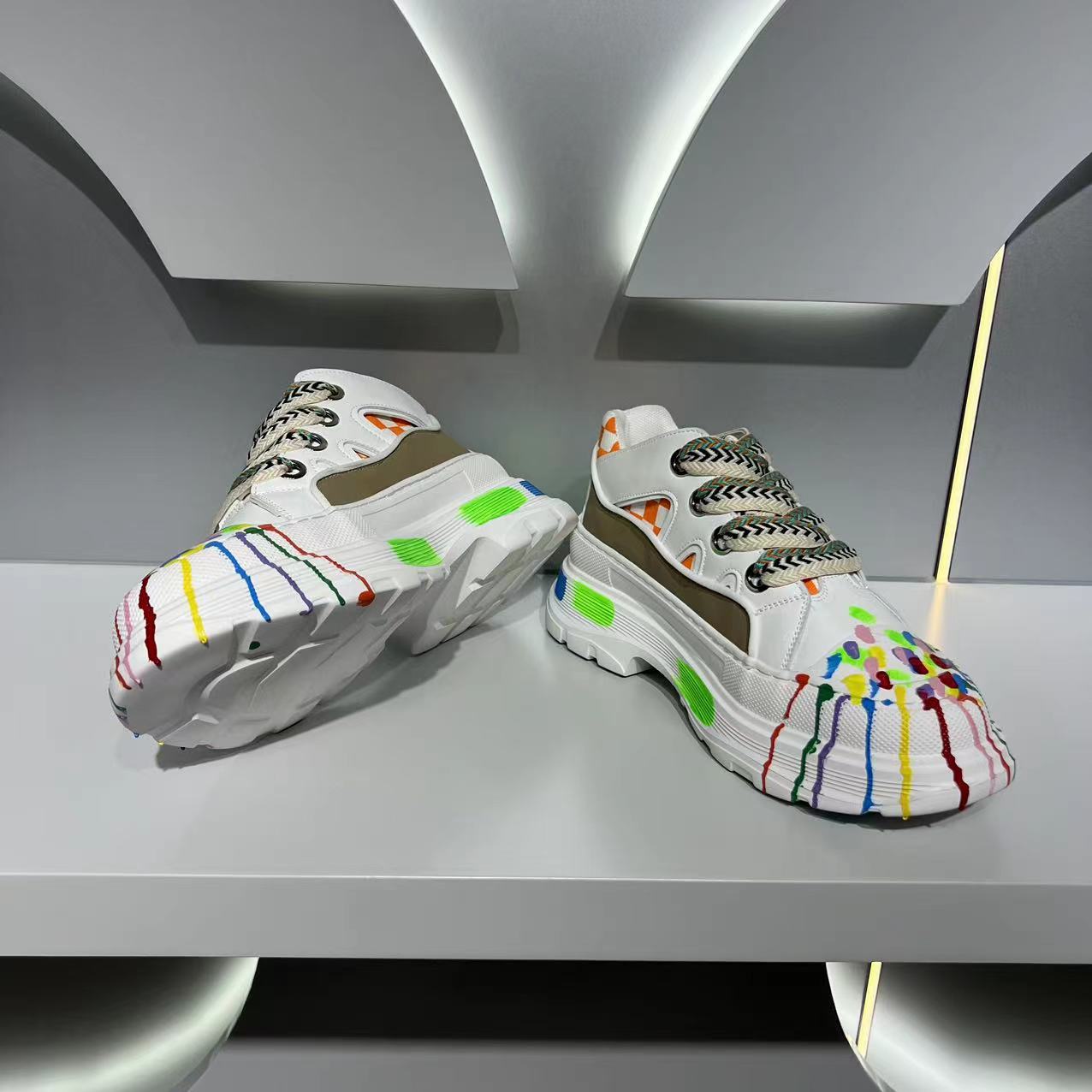 Casual Sneakers For Men With Personalized Graffiti Design_voghion.com