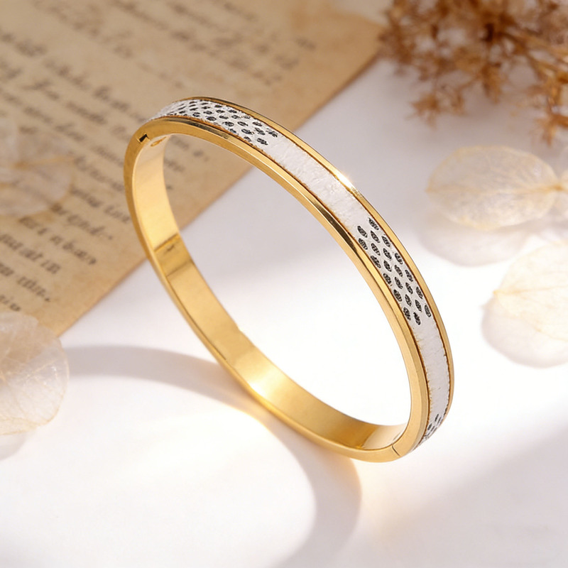 Stainless Steel Bracelet Does Not Fade New White Leather Buckle Bracelet Women's High-End Stainless Steel Bracelet Jewelry