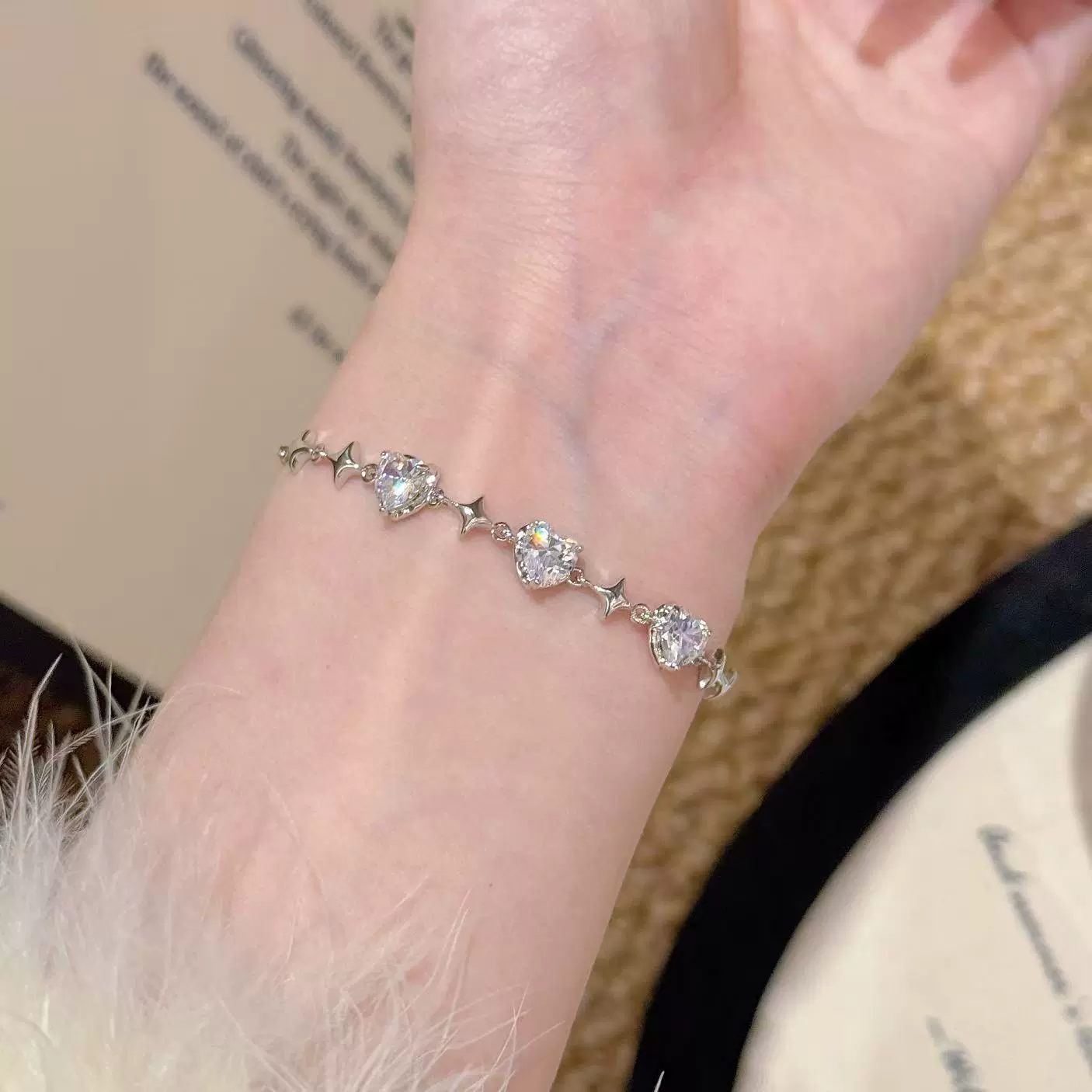 星星爱心手链清新甜美时尚轻奢高级感手饰小众设计感精致气质手链