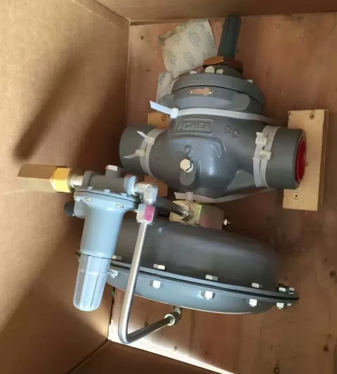 Газовый редукционный клапан Fisher широко используется в поле горения, дифференциальный низкого давления, большой стабильный поток, стабильное давление