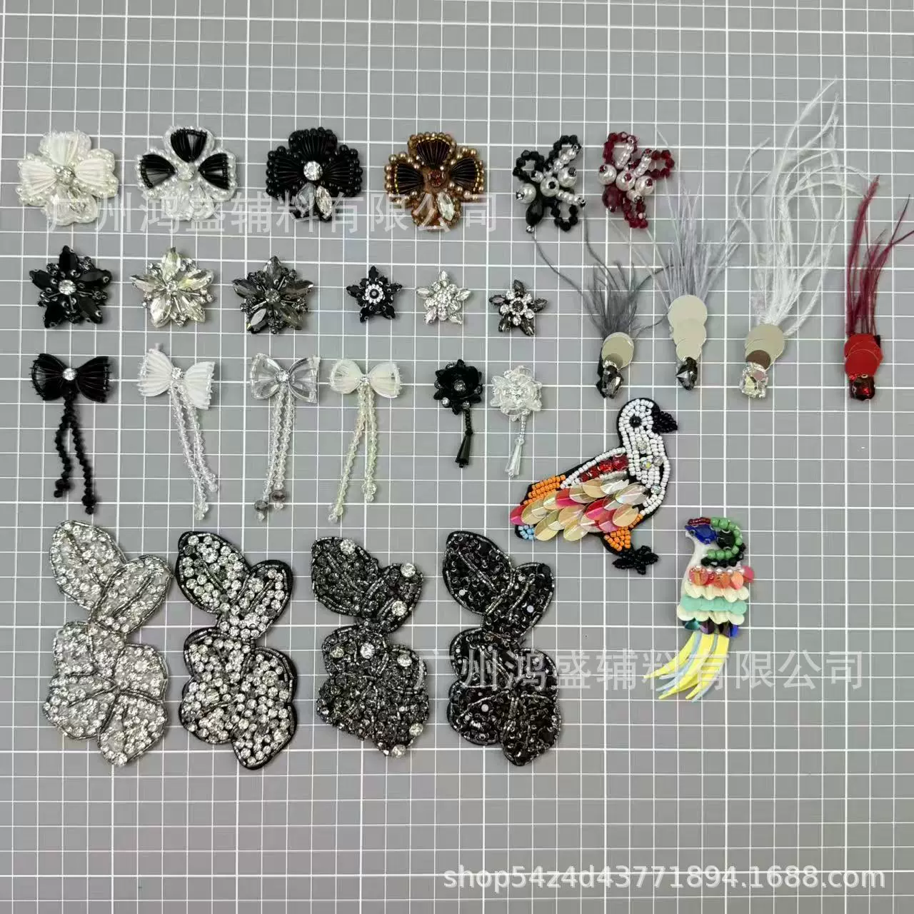 厂家批发珠片亮片手工钉珠小花朵花饰服装布贴辅料 鞋帽DIY配饰