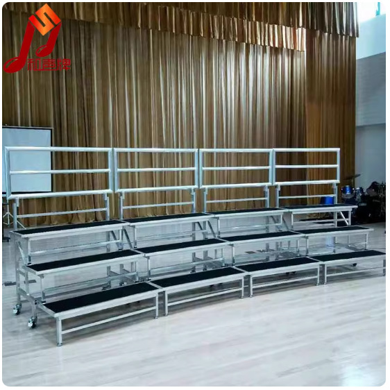 9���Ͻ�ϳ�̨ѧУ�ݳ����۵��ƶ�̨�׼�������̤������̨�豸