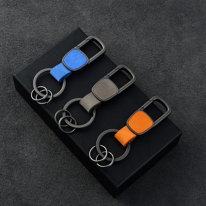 Men's leather car keychain accessories cowhide business keychain customized key ring pendant New Year small gift