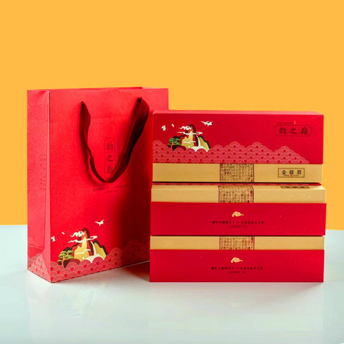 Golden Junmei Black Tea: Floral Honey Aroma, Golden and Crystal-Clear—Freshly Harvested, Tender Mountain-Grown Buds. Perfect for Online Influencers' Product Launches, Available for Drop Shipping.