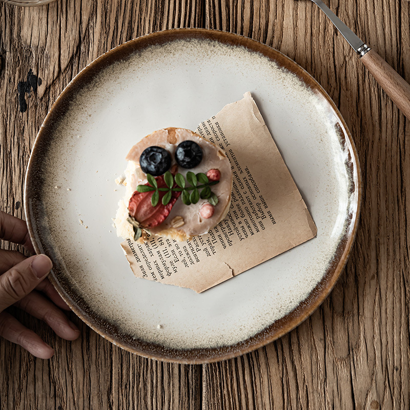Platos retro de borde marrón platos de cerámica casera platos de platos japoneses al por mayor platos de platos redondos platos de comedor platos de postres