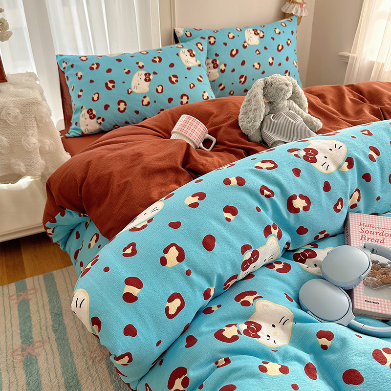 Cama de algodón de cuatro piezas A clase madre y bebé dormir desnudo pro piel sábanas de cama de algodón puro Kasa dormitorio dibujos animados lindos tres piezas 4