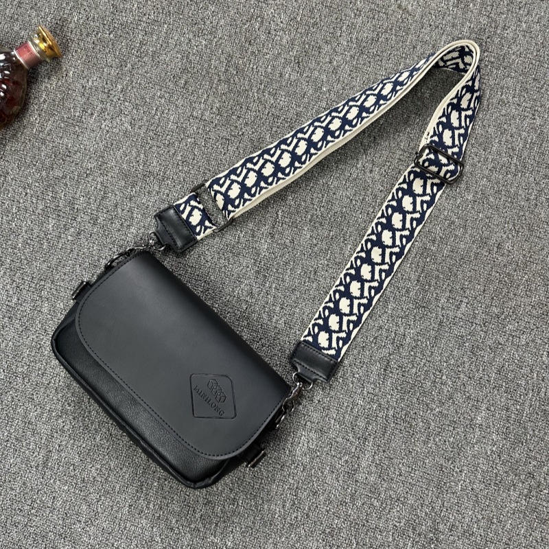 ファッション男性シングルショルダーバッグ男子ファッション斜めショルダーバッグ学生小包街頭小包携帯バッグ2023新型男性