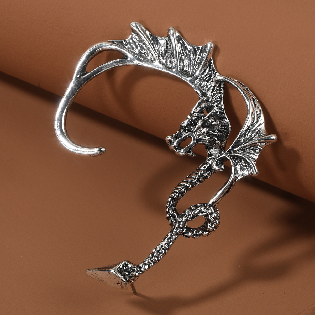 Orecchini gotici retrò con ali da elfo, clip per le orecchie per le donne, stile dark, stile punk, orecchini da diavolo, orecchini a forma di drago, ganci per le orecchie_voghion.com