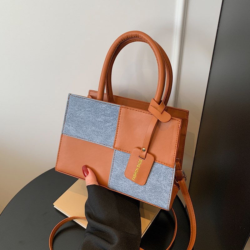 Mosaico de tendencia de textura de moda 2025 simple nuevo ocio primavera retro brazo de hombro bolso pequeño