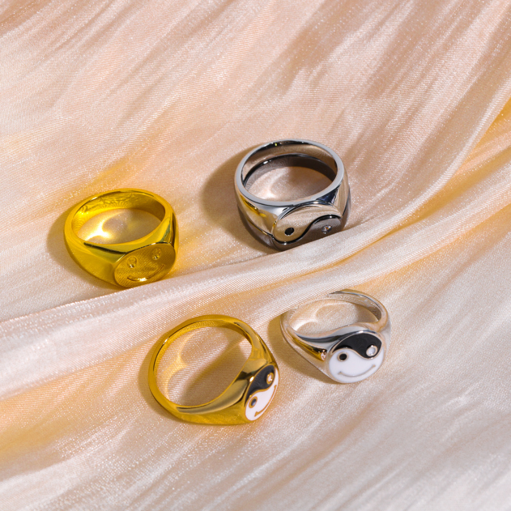 Fashion Smiley Face Copper Plating Rings