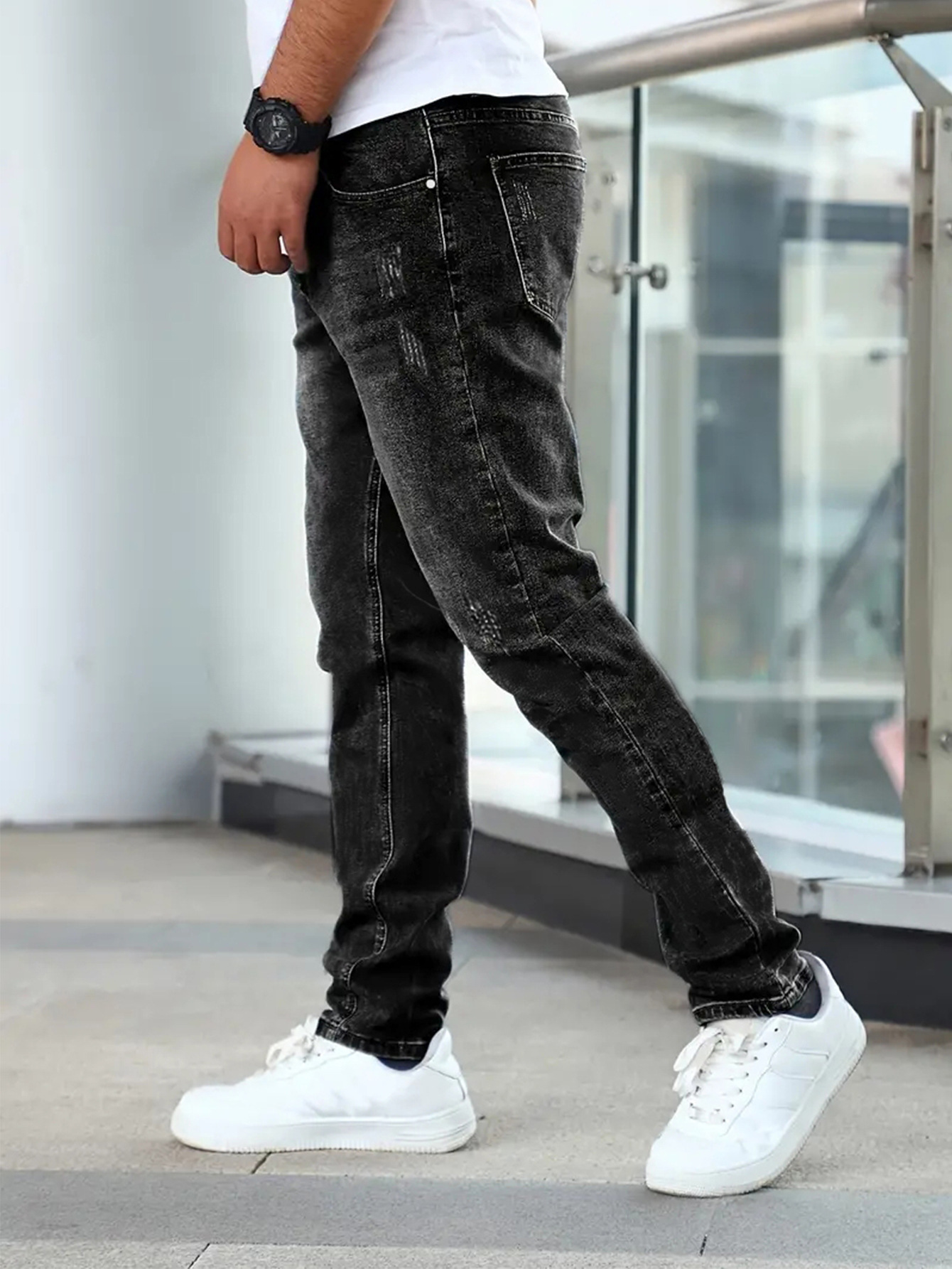 Men's Slim Fit Stretch Denim Jeans In Black For Everyday Wear_voghion.com
