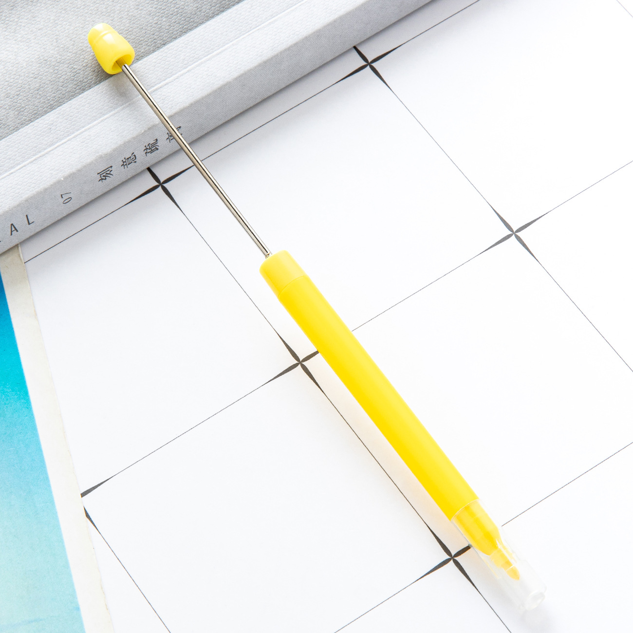 Fabricantes de acuarela de plástico al por mayor pintores de acuarela para niños graffiti pincel de dibujo manual DIY cuentas acuarela