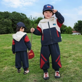 童裤;童套装;童T恤