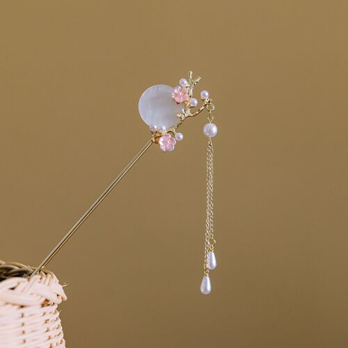 【GIRL IN THE ROSE SERIES】Fashionable and Elegant Modern Fan-Shaped Acrylic Alloy Hairpin with Tassels, Everyday Versatile