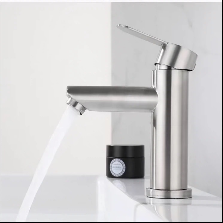 Wholesale 304 stainless steel washbasin faucet, single-hole cold and hot mixed water, bathroom hand washing basin faucet from the manufacturer full figure