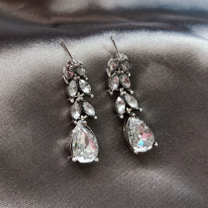 Длинные серьги, (торговля через границу), оптовая продажа