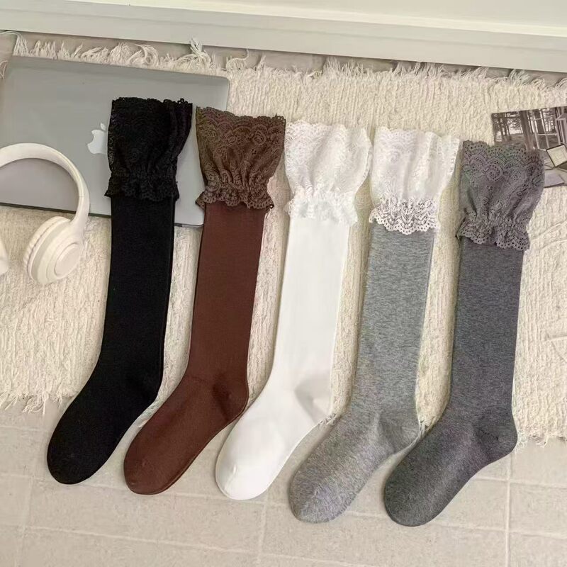 Women's white and brown melange ankle socks, trendy spring/autumn style, with lace trim, long tube socks for boots Women's white and brown melange ankle socks, trendy spring/autumn style, with lace trim, long tube socks for boots