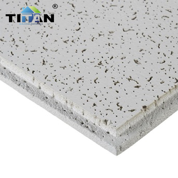 Tablero de lana mineral Techo suspendido Tablero fonoabsorbente Tablero de ingeniería de planta insonorizada 600*600 Perforación de oficina