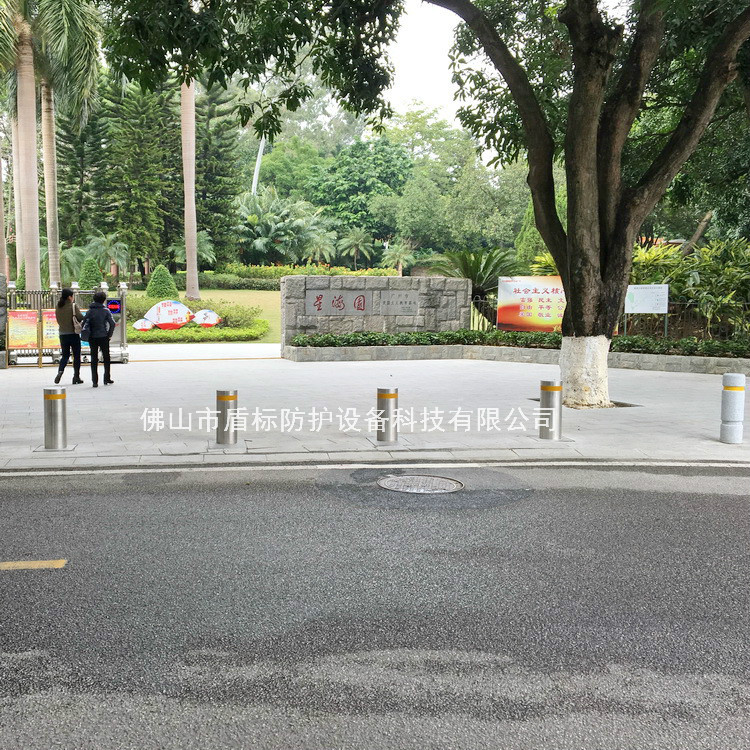 小区进出口隐藏式圆柱型全自动地柱伸缩杆304不锈钢成品电动路桩