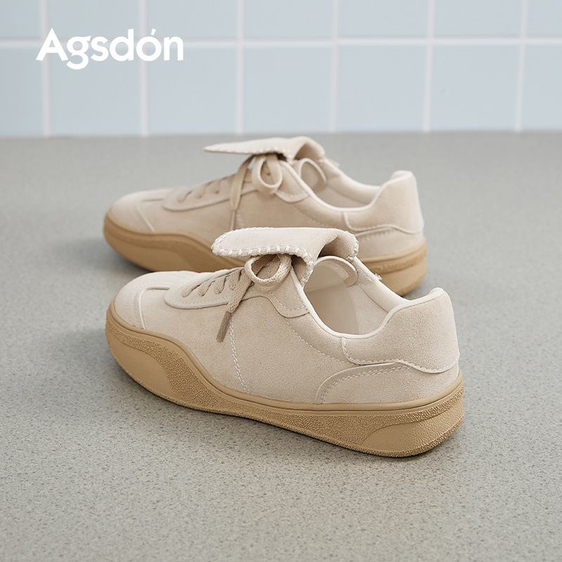 Zapatos de entrenamiento de la mujer 2025 nuevos zapatos de verano retro retro de suela suave zapatos deportivos casuales