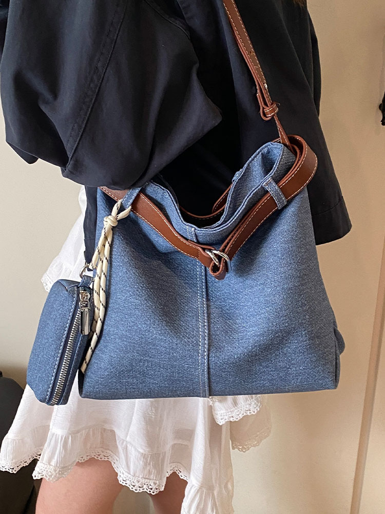 Bolso de mujer moda casual bolso de mujer invierno nuevo estilo coreano de gran capacidad de viaje al trabajo mochila textura superior