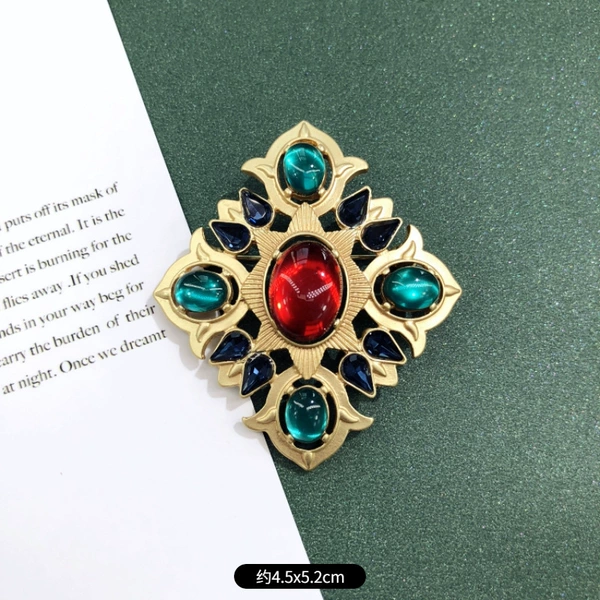 8-Ruby emerald eye