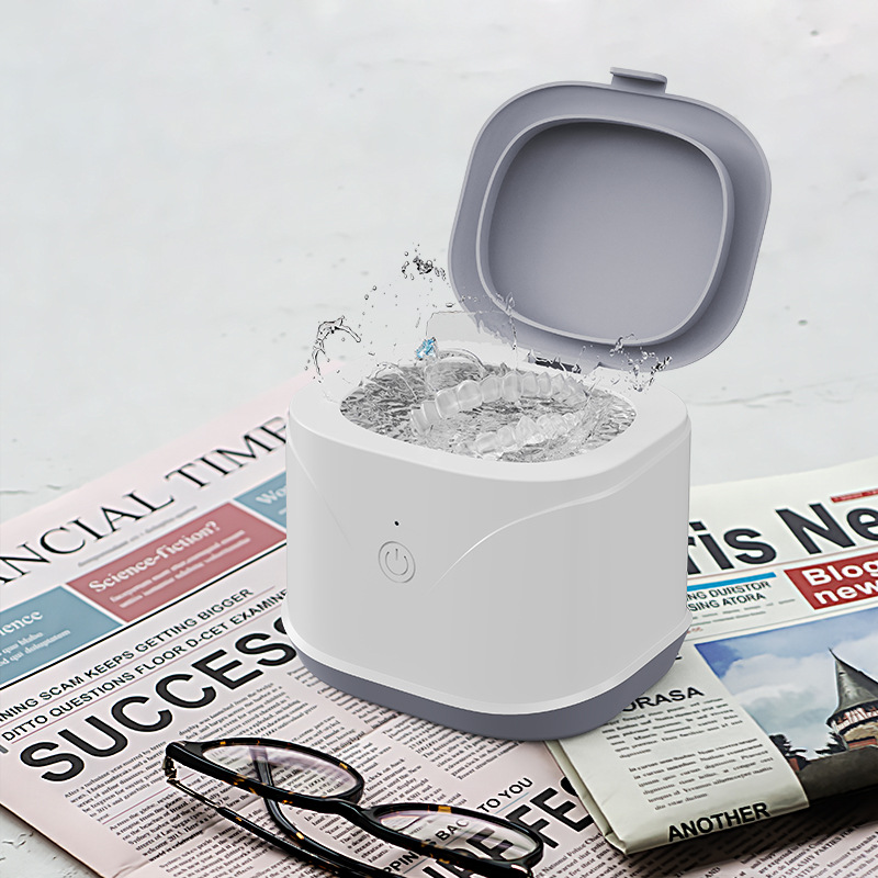 회색과 흰색 유럽 표준