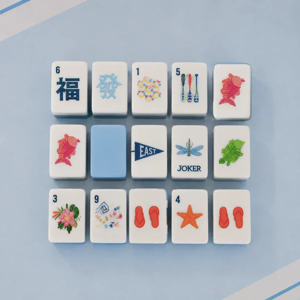 Luxurious Acrylic Splash-Proof Mahjong Tiles, Four-Layer Light Blue American Coastal Beach Resort Style American-Style Mahjong Tiles