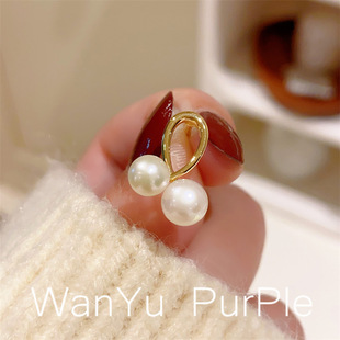 French retro natural freshwater pearl Cherry neckline anti-exposure collar pin brim decorative fixed clothes brooch