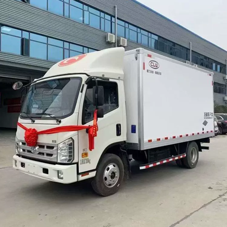 东风福瑞卡冷藏车肉钩冷藏车海鲜冷藏保温车多少钱