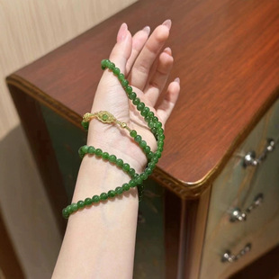 Jin Yutang and Tian jasper round bead sweater chain yang green factory wholesale a variety of wearing methods Xinjiang genuine goods straight
