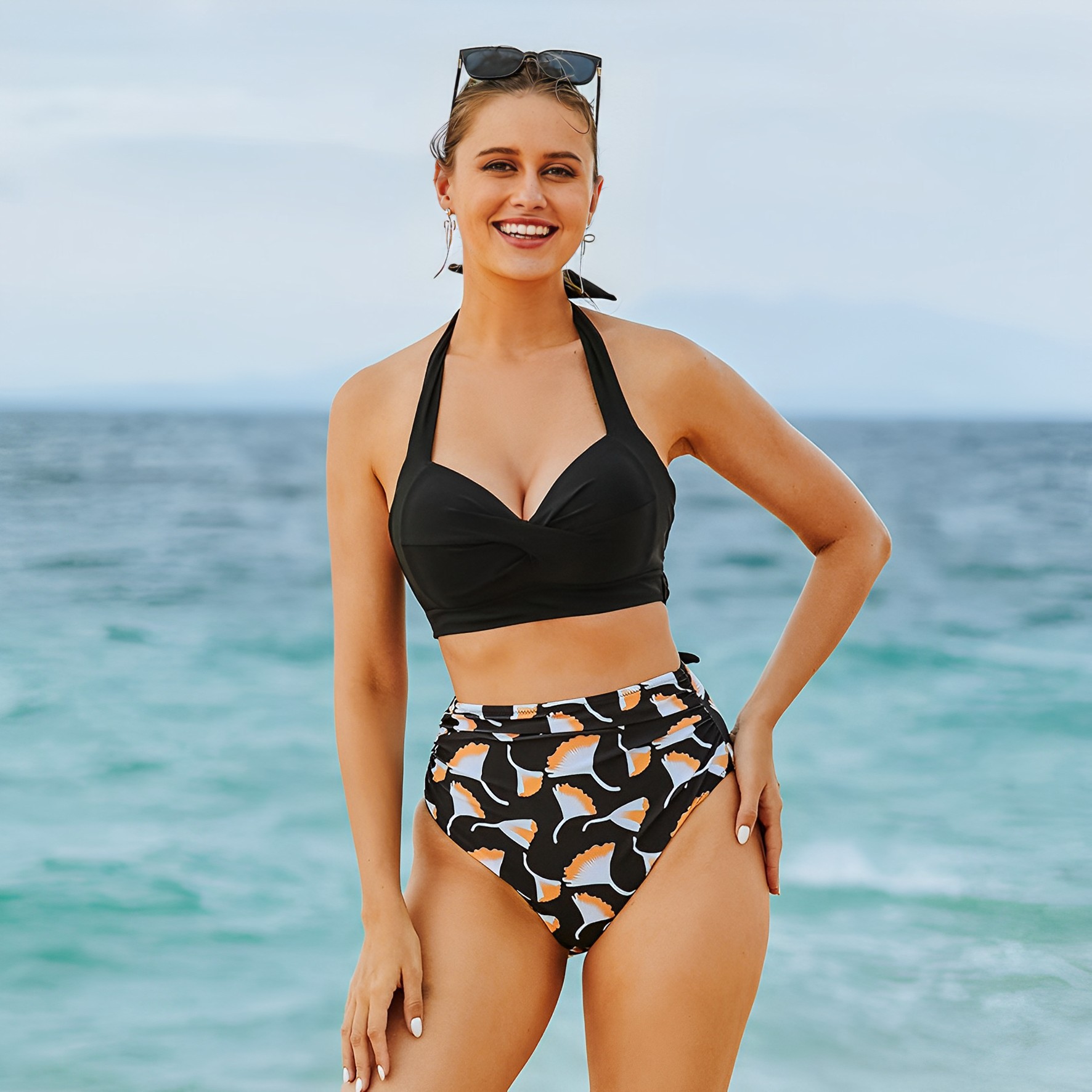 Traje de baño europeo y americano de dos piezas para mujer, de cintura alta, fruncido, con lazo en la cintura, estampado de lunares, bikini multicolor, alta elasticidad.