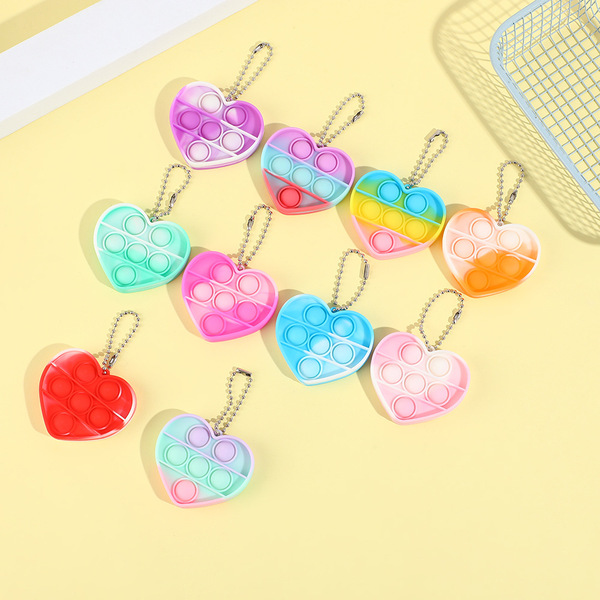Keychain Pendant Silicone Bubble Heart Keychain Rodent Pioneer Decompression Toy Backpack Heart-Shaped Small Pendant