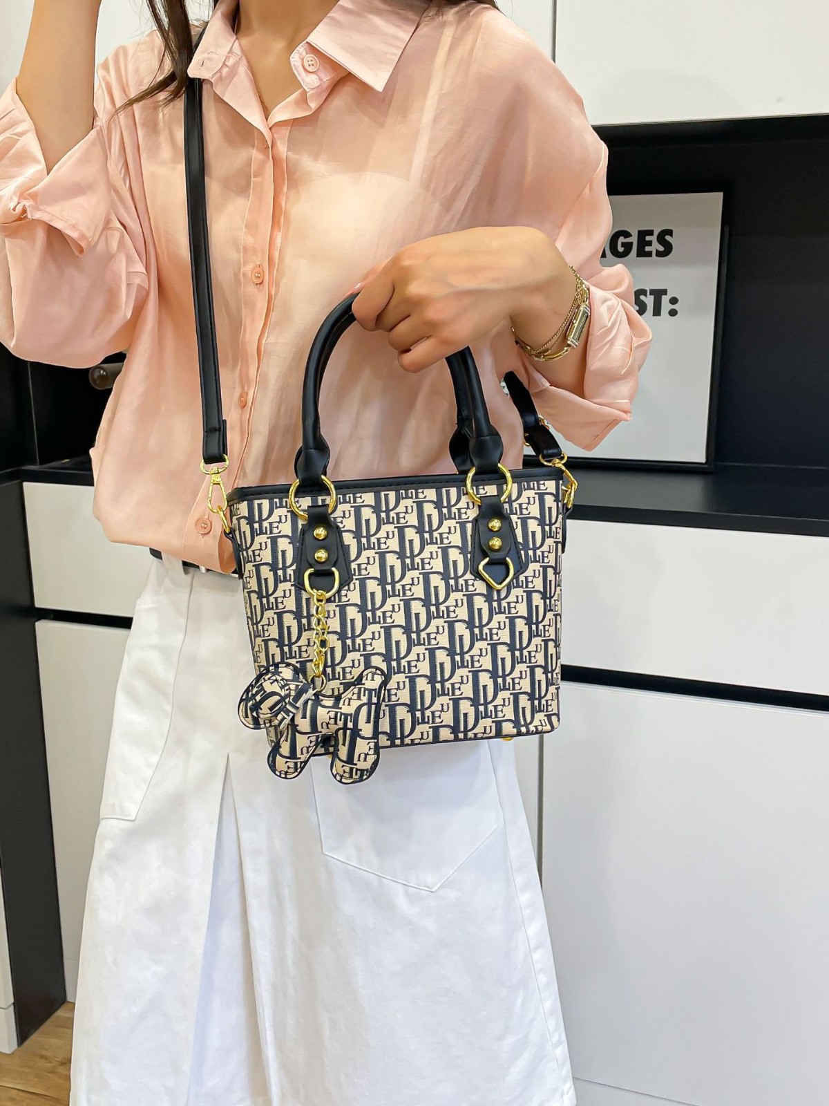 Nuevo cross-border retro bolso de mujer de alta moda moda mujer universal tendencia de viaje de hombro mochila
