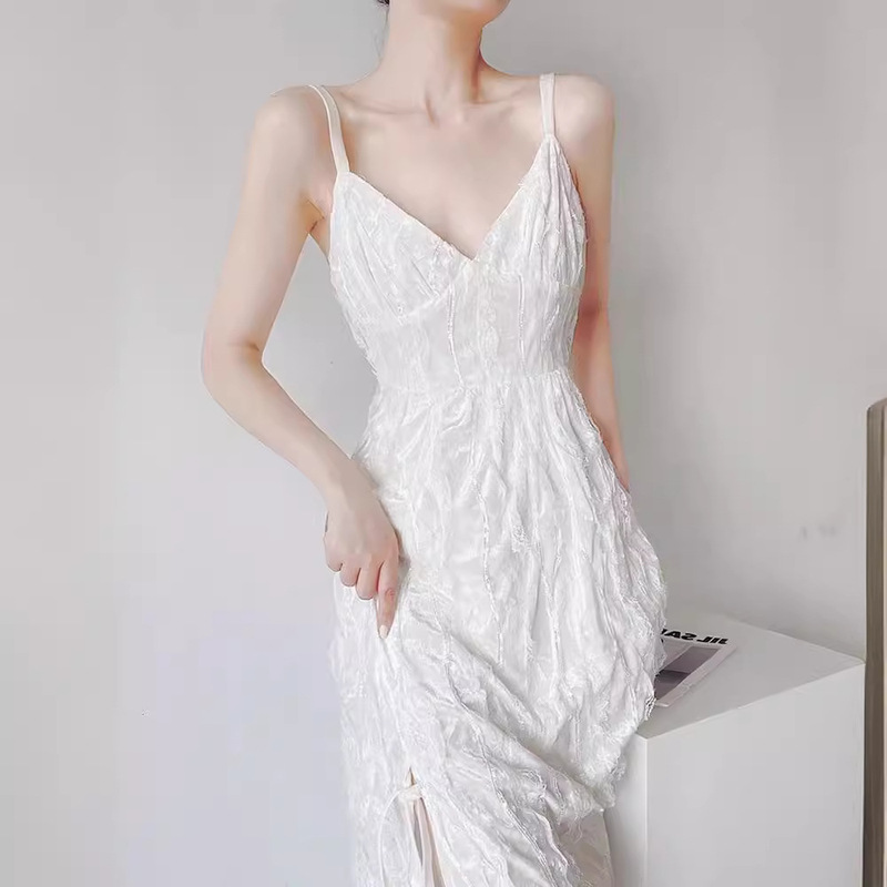 H24031 New Style, Beautiful and Gentle, Classy Leaky Back, Sleeveless French Suspender Dress Suitable for Taking Photos