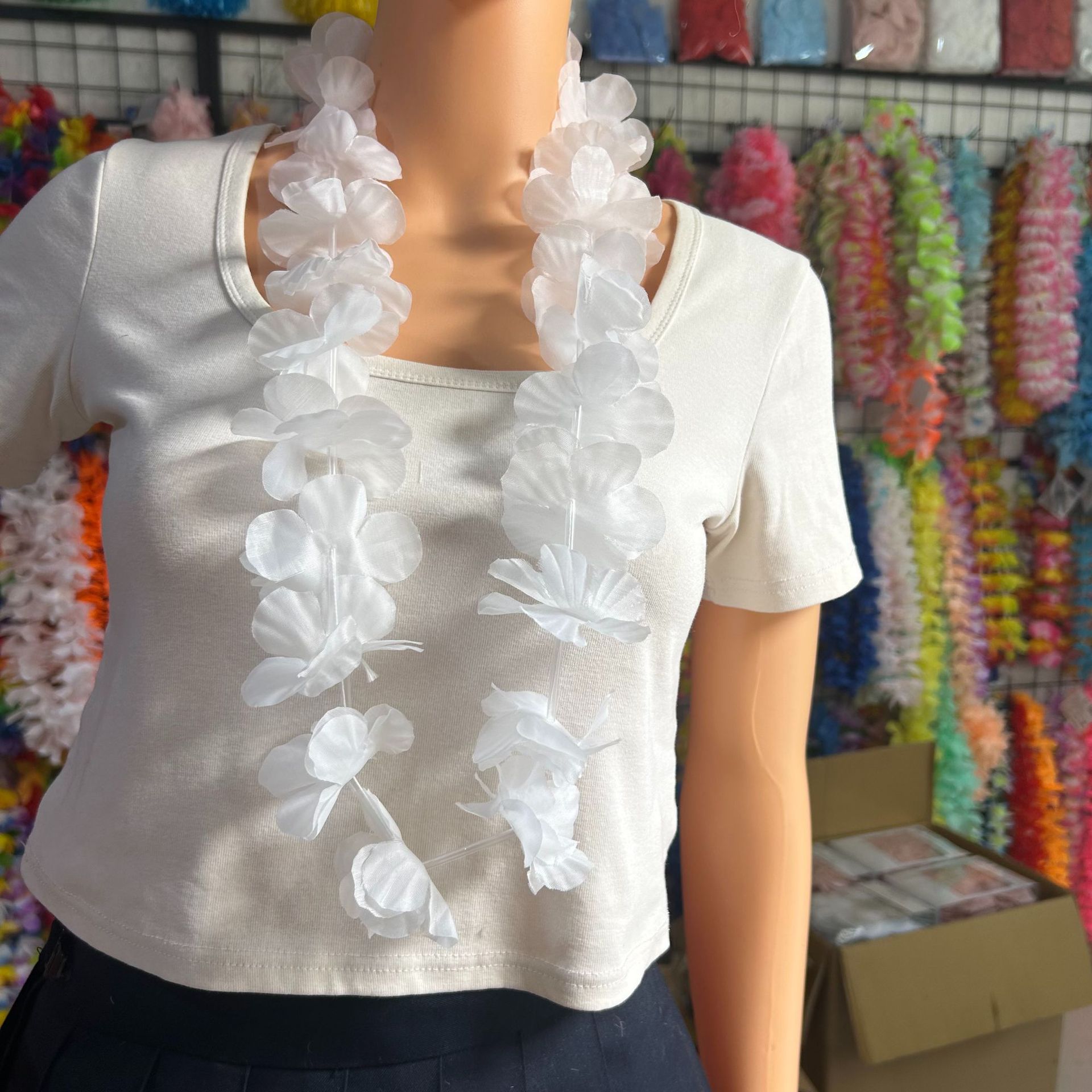 Hawai transfronterizo 24 pares de flores de sol blancas de 96cm de largo espectáculo de baile en la orilla de la corona de flores decorativas