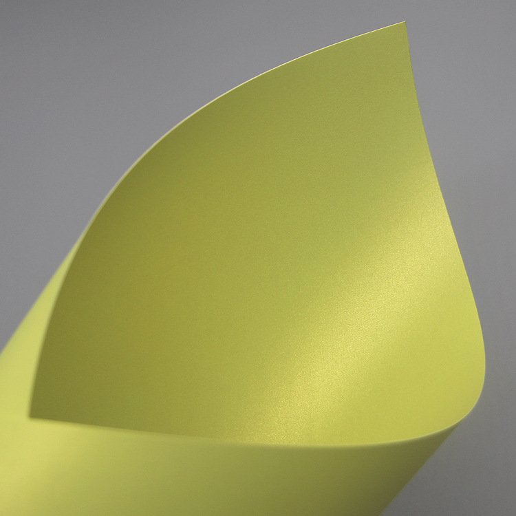 A4 totalmente abierto papel perla papel especial papel de metal 250g papel flash grueso cartón de color de doble cara cartón duro hielo blanco