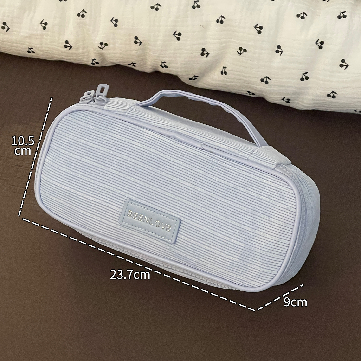 Bolsa de maquillaje azul simple