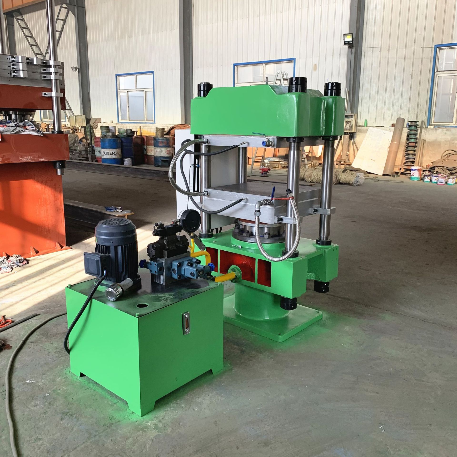 100T600x600x1油加热自动控制硫化机