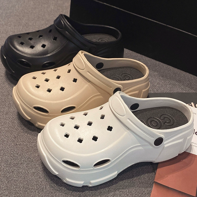 Non-slip summer slippers for bath, soft sole